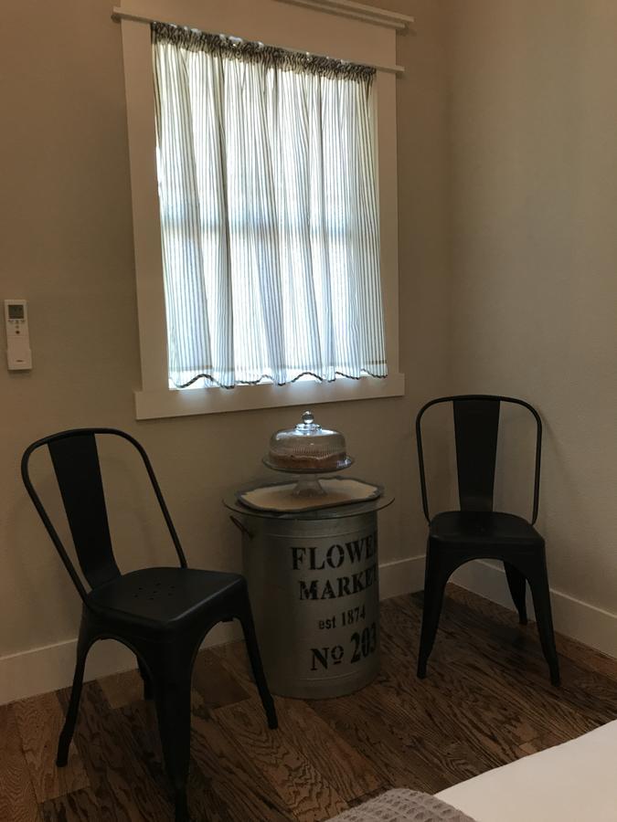 Mustard Seed B&B On The Llano 외부 사진